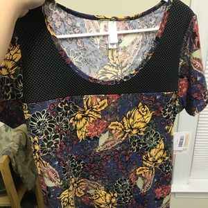 Lularoe classic tee